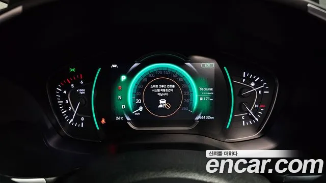 Hyundai Santa Fe 2018 thumb 8