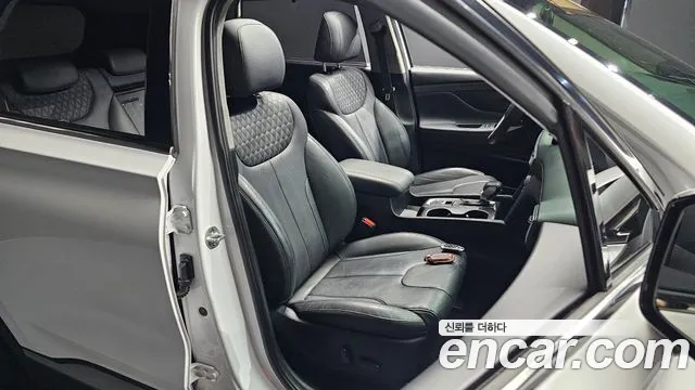 Hyundai Santa Fe 2018 thumb 12