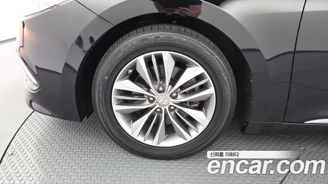 Hyundai Grandeur 2014 thumb 5