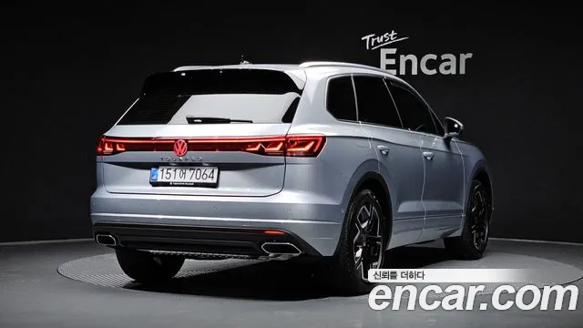 Volkswagen Touareg 2026 thumb 2