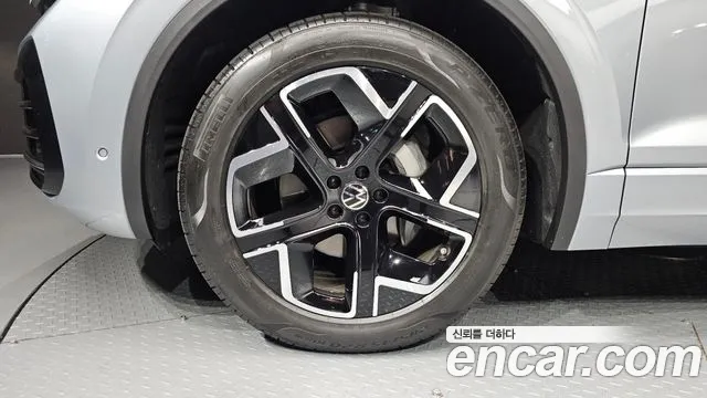 Volkswagen Touareg 2026 thumb 5