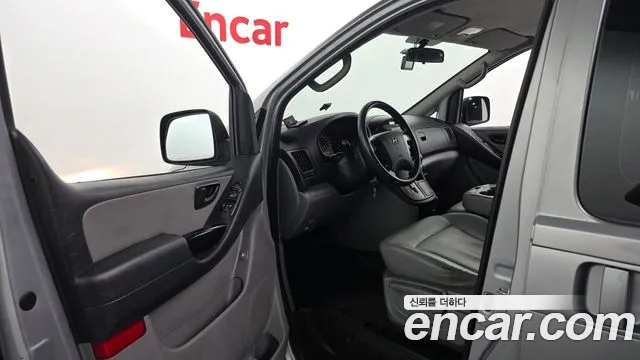 Hyundai Starex 2012 thumb 10