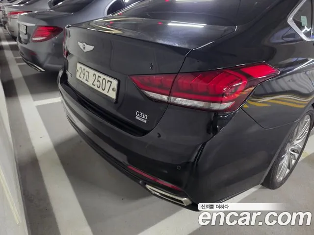 Hyundai Genesis 2015 thumb 3