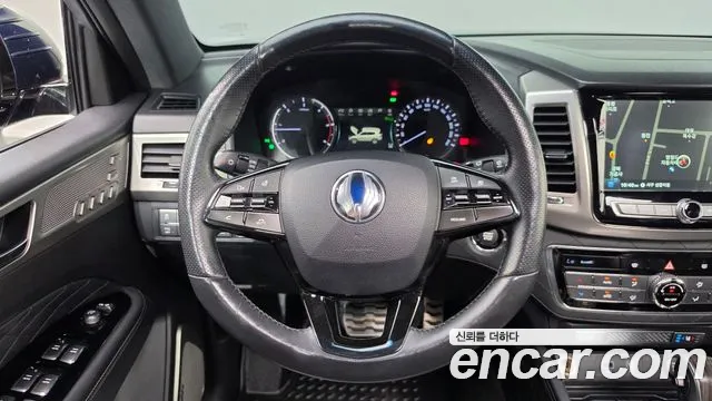 KG_Mobility_Ssangyong Rexton 2017 thumb 12
