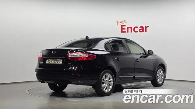 Renault-KoreaSamsung Fluence 2014 thumb 2