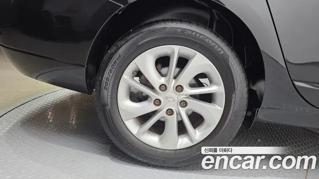 Renault-KoreaSamsung Fluence 2014 thumb 5