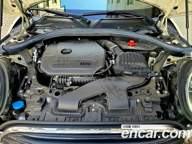 MINI Clubman 2020 thumb 6
