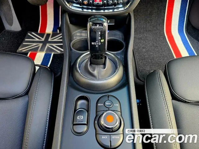 MINI Clubman 2020 thumb 9