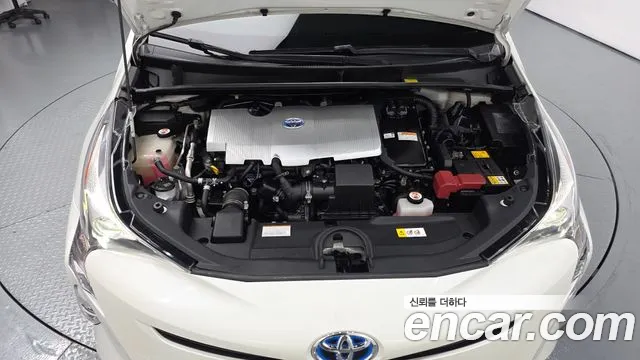 Toyota Prius 2016 thumb 5