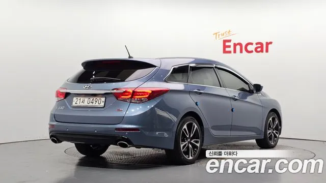 Hyundai i40 2016 thumb 2