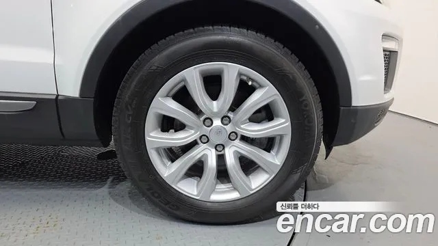 Land Rover Discovery Sport 2018 thumb 5