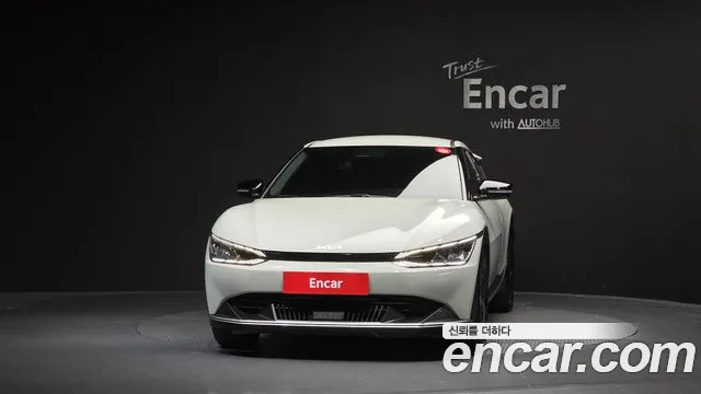 Kia EV6 2023 thumb 3