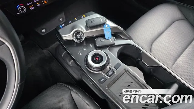 Kia EV6 2023 thumb 9