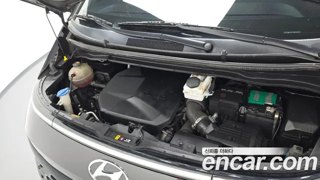 Hyundai Staria 2022 thumb 6