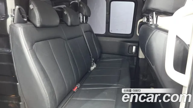 Hyundai Staria 2022 thumb 11