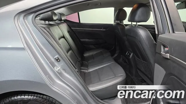 Hyundai Avante 2016 thumb 12