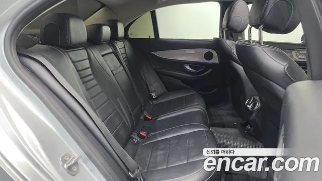 Mercedes-Benz E-Класс 2017 thumb 12