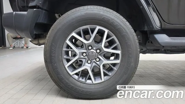 Jeep Wrangler 2022 thumb 4