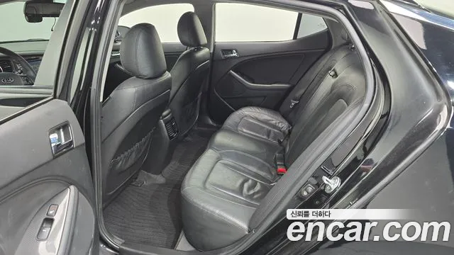 Kia K5 2011 thumb 11