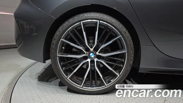 BMW 1-Series 2020 thumb 5