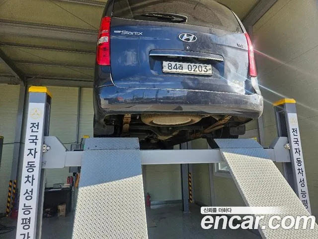 Hyundai Starex 2018 thumb 2