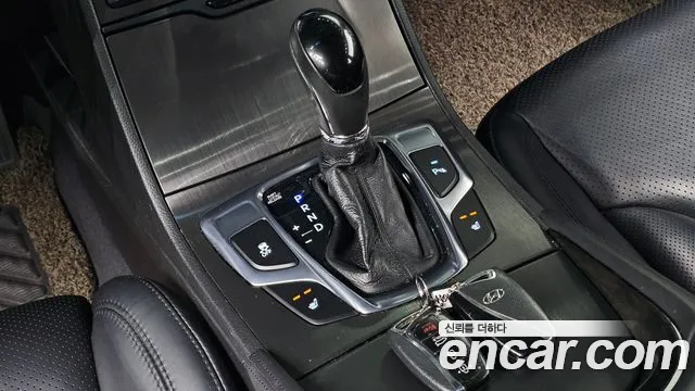 Hyundai Grandeur 2015 thumb 8