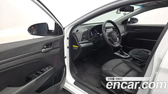 Hyundai Avante 2017 thumb 9