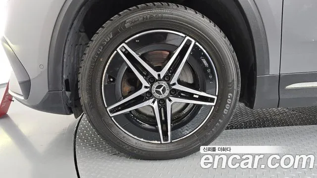 Mercedes-Benz EQA 2021 thumb 4