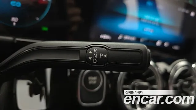 Mercedes-Benz EQA 2021 thumb 8