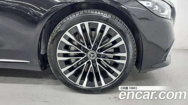 Mercedes-Benz S-Класс 2023 thumb 5