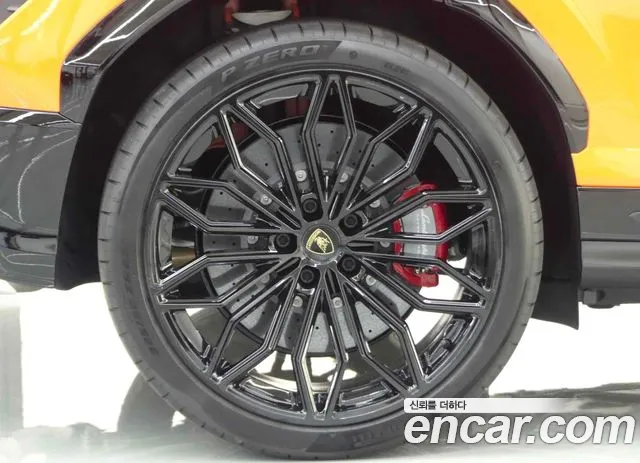 Lamborghini Urus 2026 thumb 9
