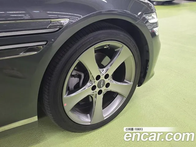 Genesis G80 2020 thumb 9