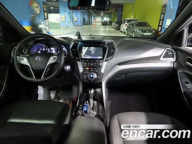 Hyundai Santa Fe 2017 thumb 7