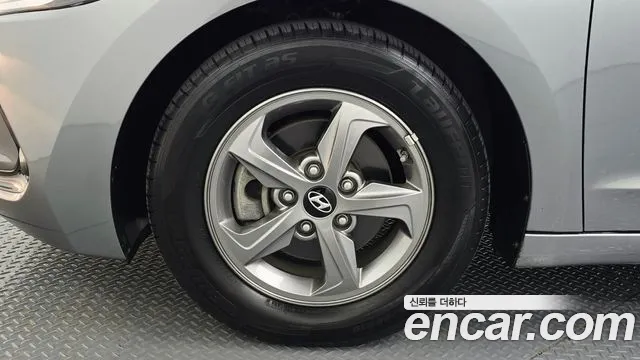 Hyundai Avante 2018 thumb 5