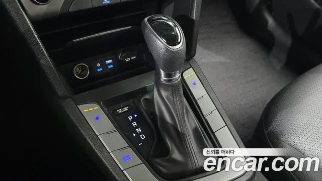 Hyundai Avante 2018 thumb 9