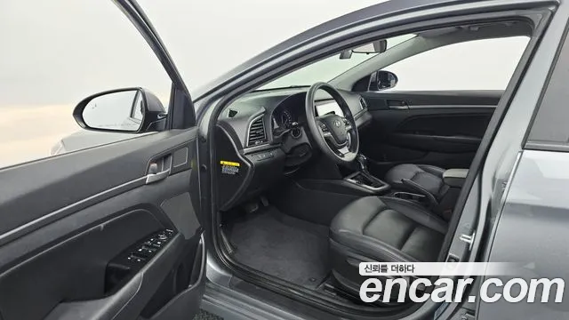 Hyundai Avante 2018 thumb 10