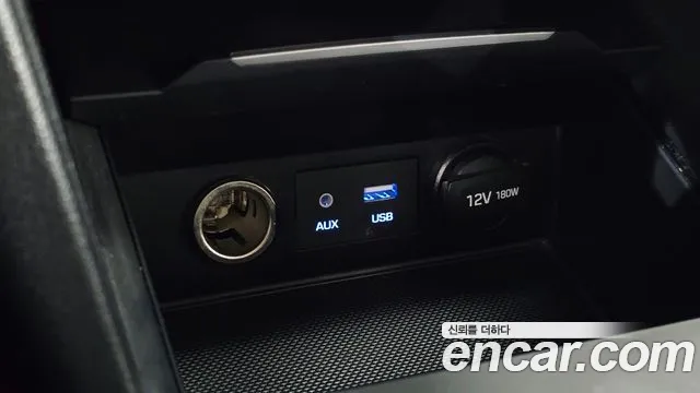 Hyundai Avante 2018 thumb 12