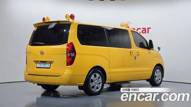 Hyundai Starex 2019 thumb 2