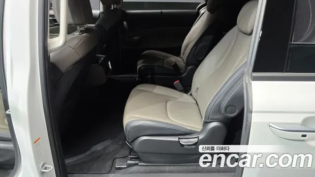 Kia Carnival 2024 thumb 12