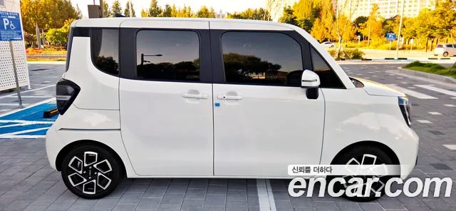 Kia Ray 2022 thumb 2