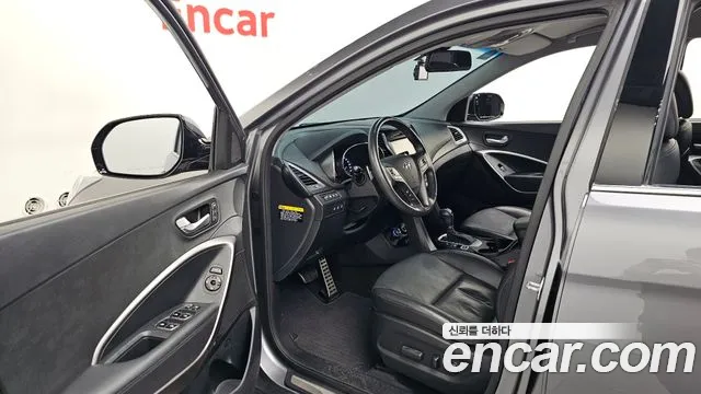 Hyundai Santa Fe 2016 thumb 9