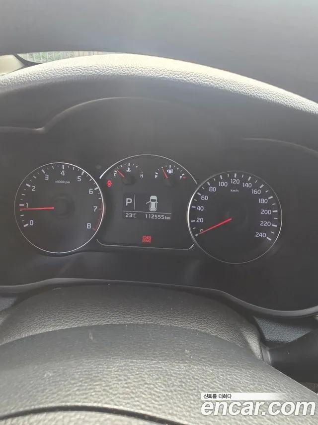 Kia Carens 2015 thumb 8