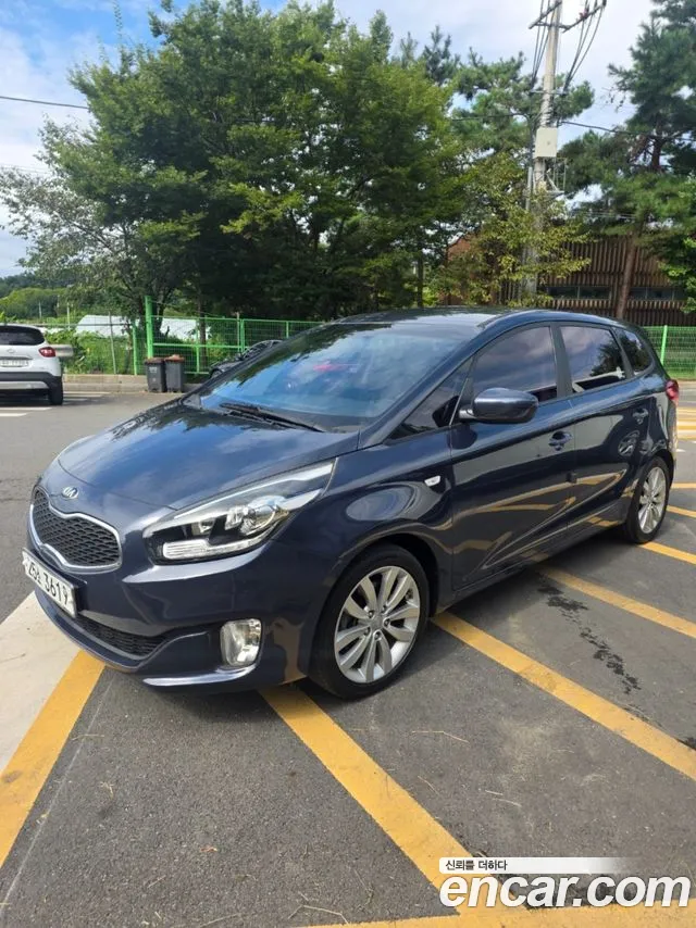 Kia Carens 2015 thumb 12