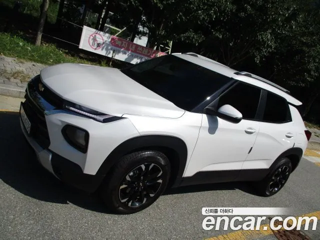 ChevroletGMDaewoo TrailBlazer 2021 thumb 2