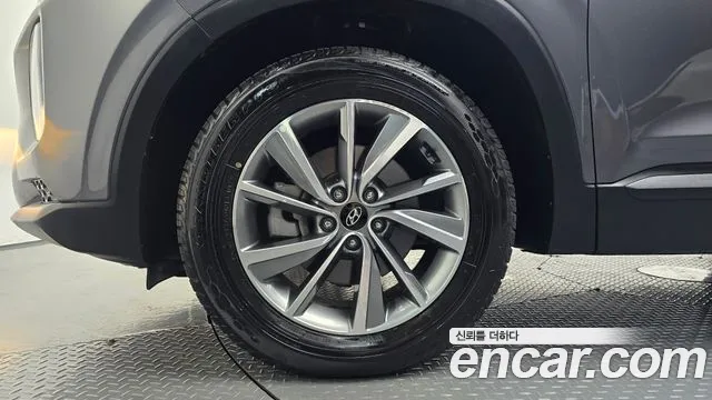 Hyundai Santa Fe 2018 thumb 5