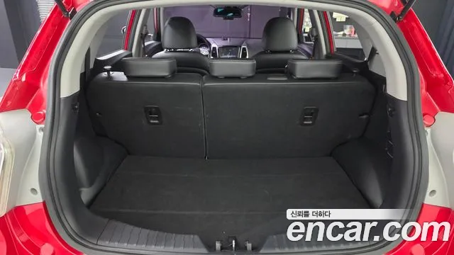KG_Mobility_Ssangyong TIBOLI 2015 thumb 11