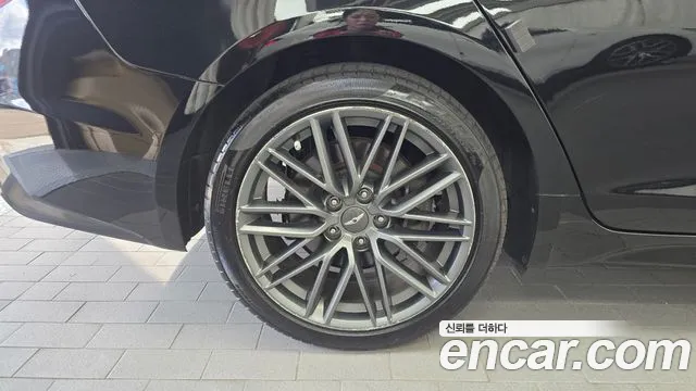 Genesis G70 2018 thumb 5