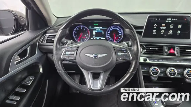 Genesis G70 2018 thumb 12