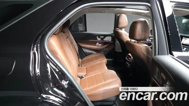 Mercedes-Benz GLE 2025 thumb 12