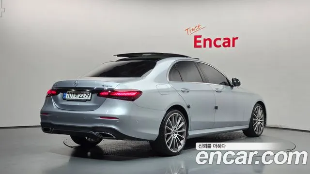 Mercedes-Benz E-Класс 2022 thumb 2